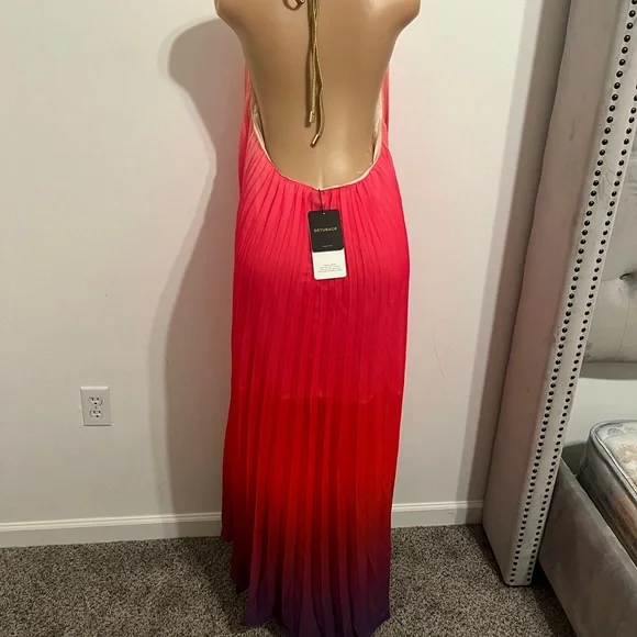 Elegant Gradient Maxi Dress - Picture 8 of 10
